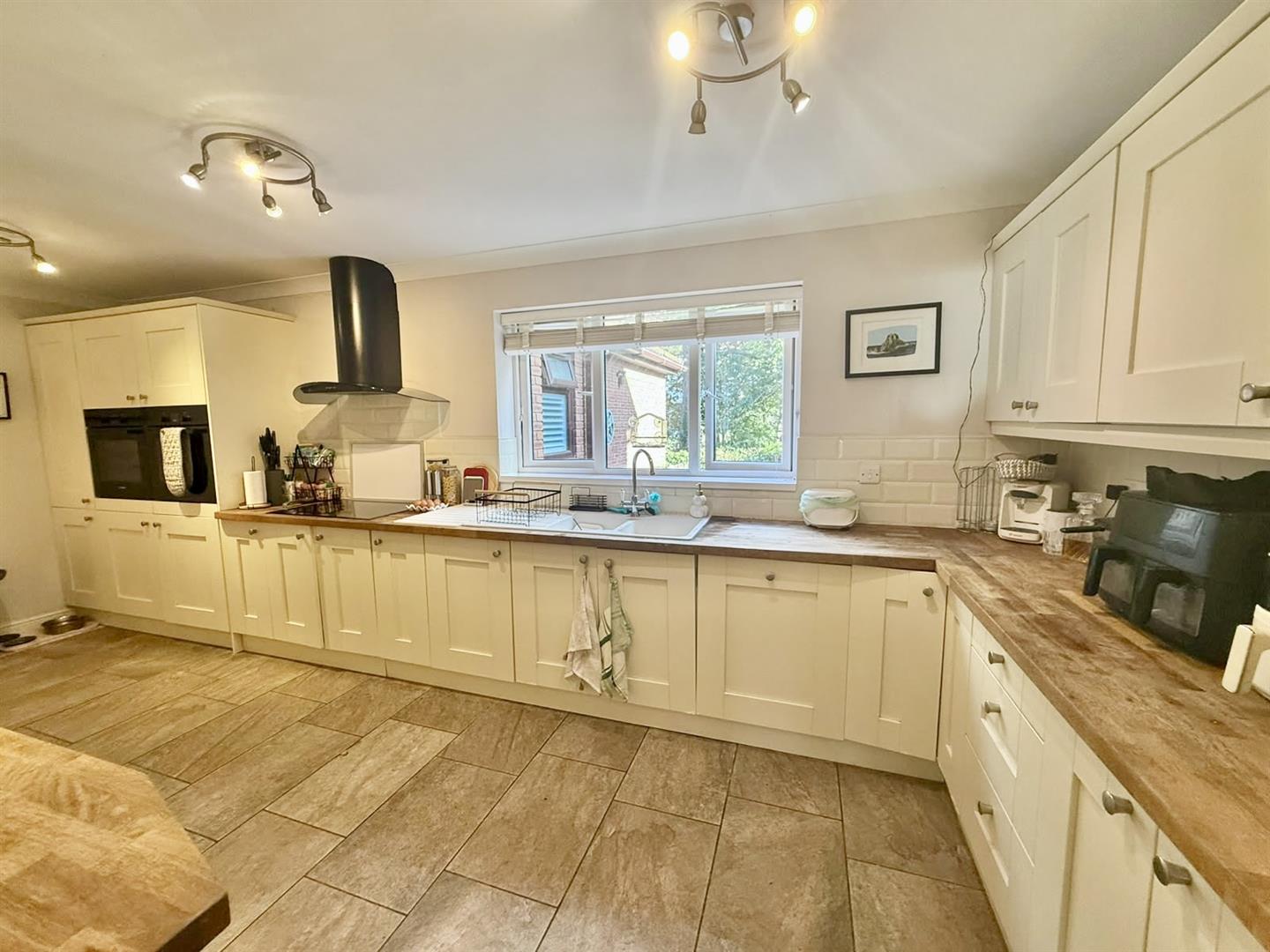 IMG_8728.jpg